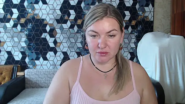 NikaSkylink online show from February 3, 6:40 am