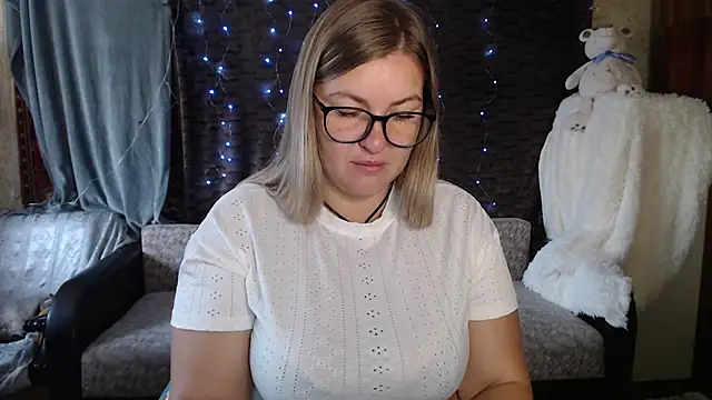 NikaSkylink online show from October 9, 4:27 am