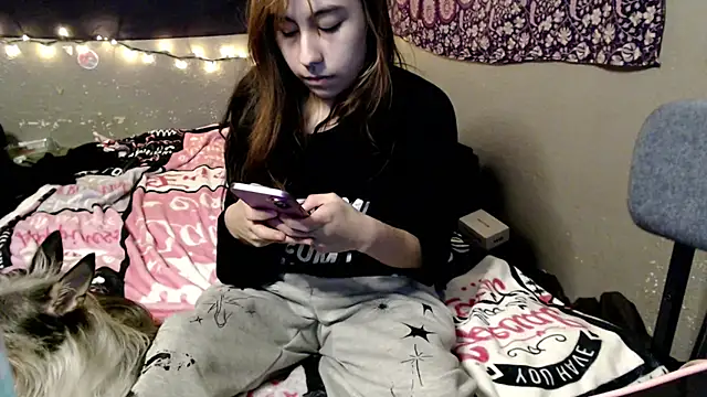 London Ray online show from August 3, 2:26 am