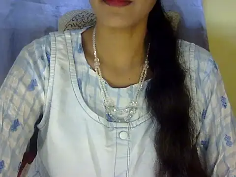 Snapshot of zara_Khan0 chatting on September 9, 1:44 pm zara Khan0 online show from September 9, 1:44 pm