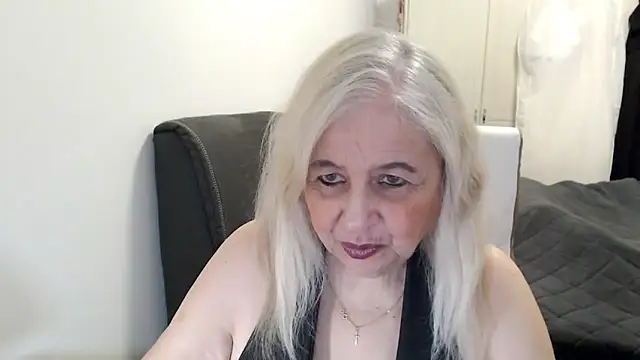 SusiLifeXXX online show from April 28, 6:45 pm