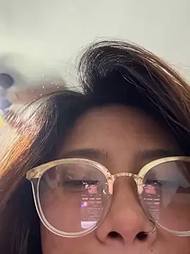 Nia Desire online show from November 28, 7:33 am