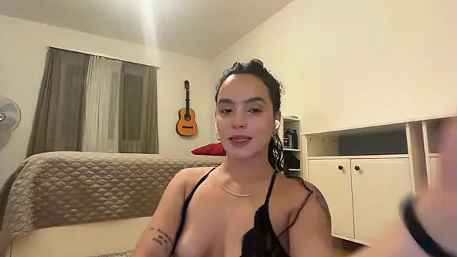 Maia Park online show from April 30, 10:03 pm