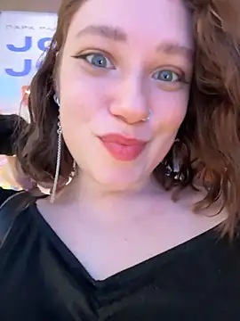 lucy-joy online show from November 4, 12:21 pm