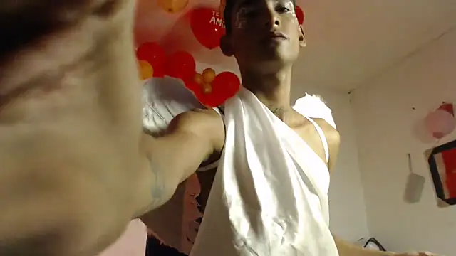 Snapshot of gabo_hotboy chatting on September 16, 4:48 pm gabo hotboy online show from September 16, 4:48 pm
