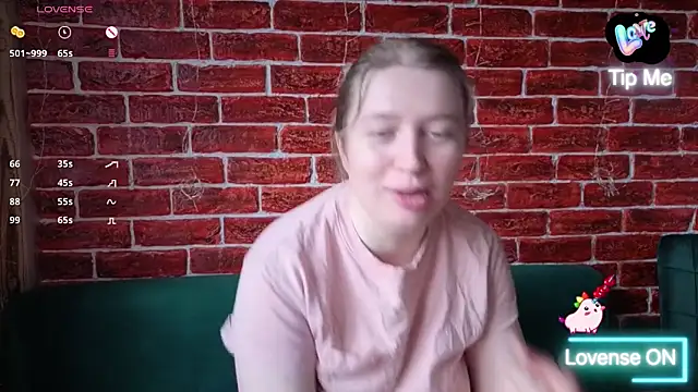 CitrusBlissss online show from April 28, 2:20 am