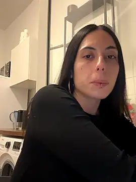 Snapshot of very_licious chatting on October 16, 6:32 pm very licious online show from October 16, 6:32 pm