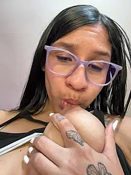 Danny gonza online show from May 6, 9:52 pm