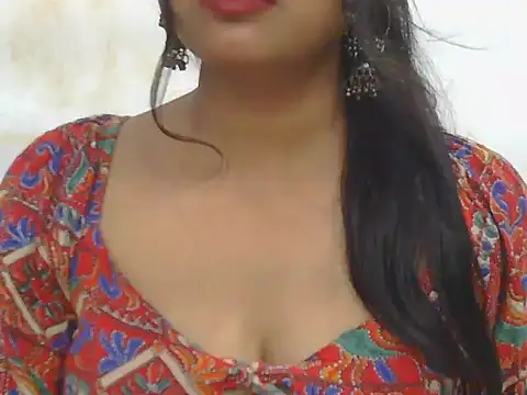 POOJA 199 online show from October 25, 9:39 am