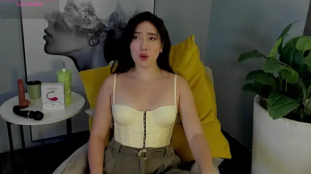 Skyyle  online show from July 19, 5:26 pm