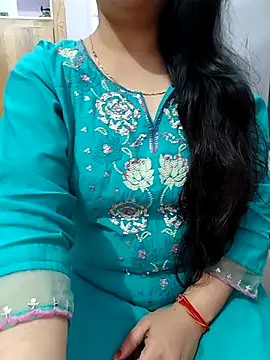 Snapshot of roshni_agrawal0 chatting on October 19, 4:31 pm roshni agrawal0 online show from October 19, 4:31 pm