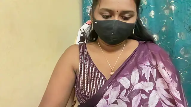 Pavani-Sexy online show from April 30, 6:35 pm