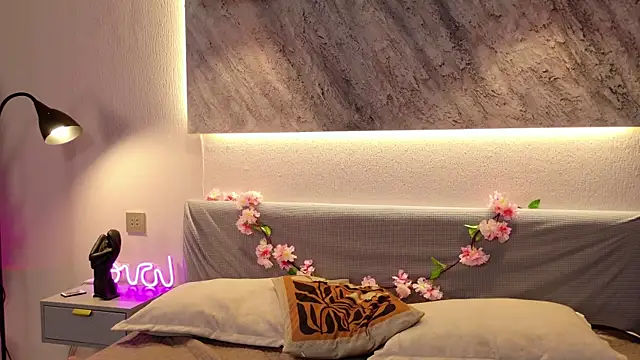 MilkMeSoftly online show from July 23, 8:22 am