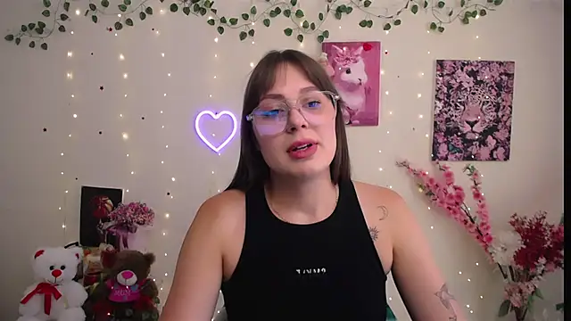 Amanda Bright  online show from July 14, 10:43 am