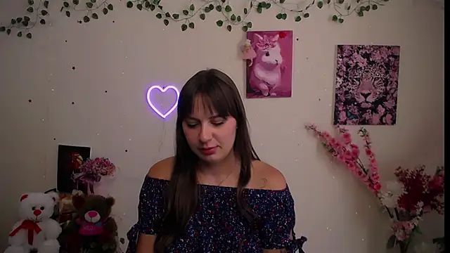 Amanda Bright  online show from July 22, 12:28 pm