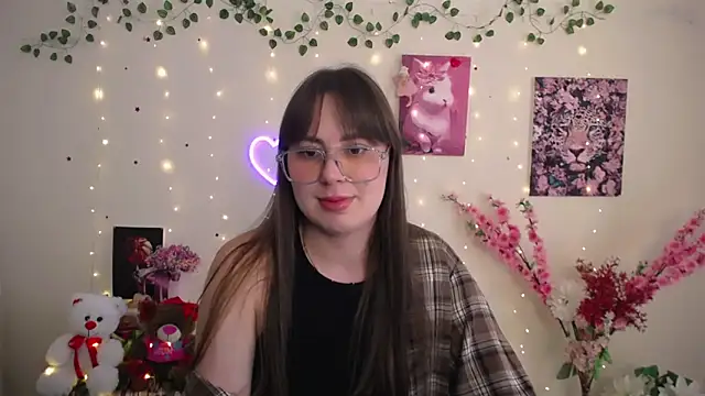 Amanda Bright  online show from May 18, 10:54 am