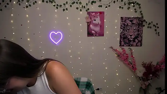 Amanda Bright  online show from July 28, 3:21 pm