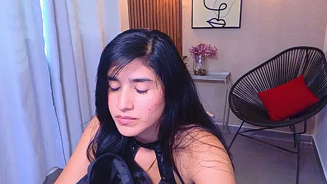 Lia Mar  online show from June 17, 7:04 pm