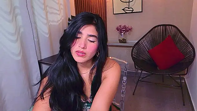 Lia Mar  online show from June 30, 6:29 pm