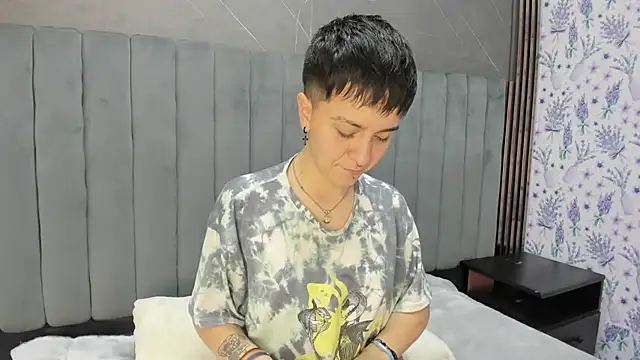  Hannah Hot online show from December 2, 2:24 am