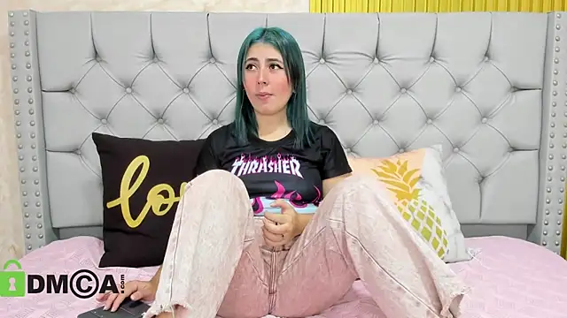 Skarlet 04 online show from November 20, 5:14 pm