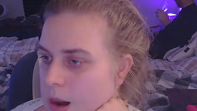 Sexyblonde12344 online show from November 4, 12:15 am