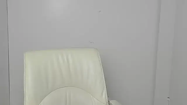 Lune Moon online show from November 4, 6:07 am