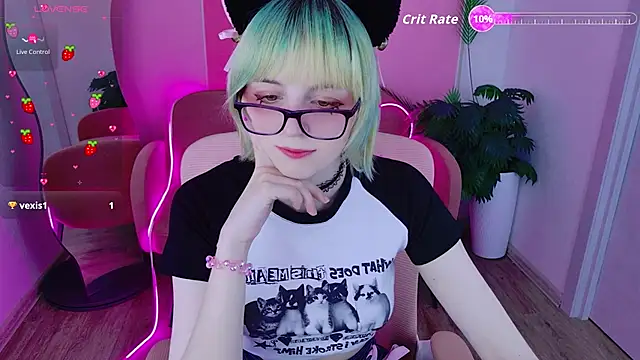 CoralineYoung online show from July 2, 1:28 pm