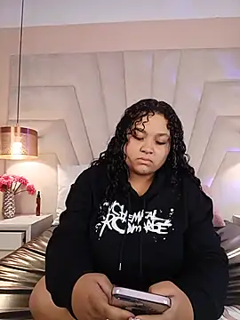 KITY HILL online show from July 14, 3:33 am