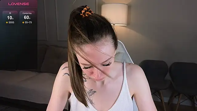 cutienaughtygirl online show from June 23, 8:34 am