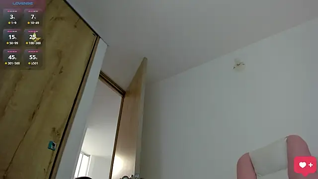 ZoeBlue6 online show from September 24, 11:42 am