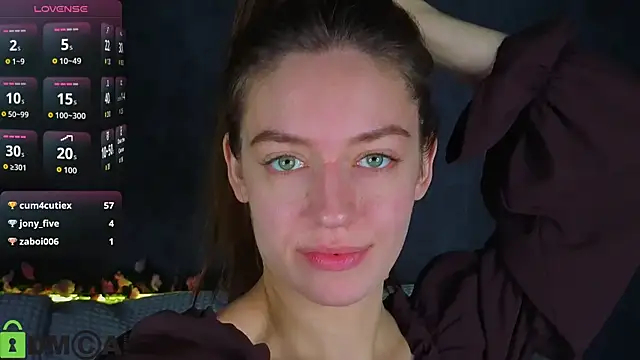 Agnes Wells online show from April 29, 2:37 am