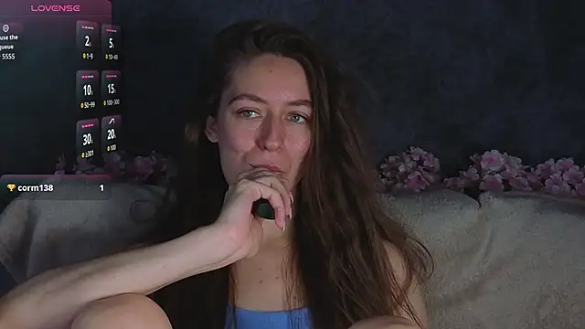 Agnes Wells online show from June 27, 3:29 am
