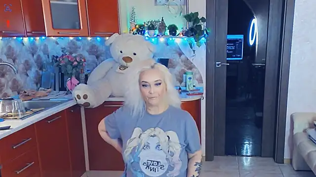 SquirtMilf00 online show from February 20, 5:17 am