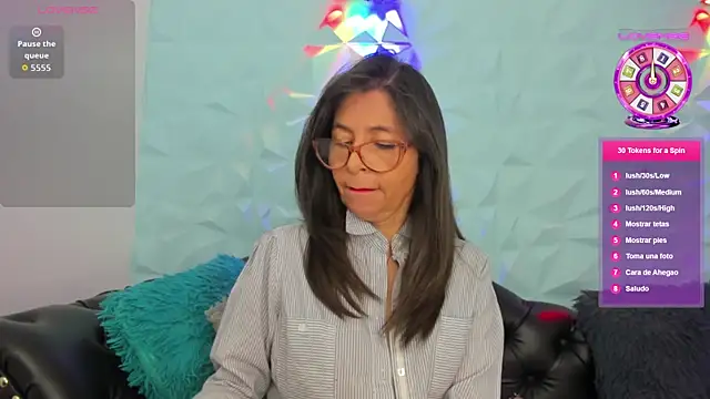 SabinaDeluxe cg online show from January 7, 2:20 pm