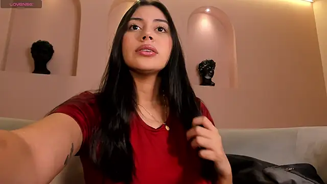 AmbarJames  online show from June 13, 11:51 am