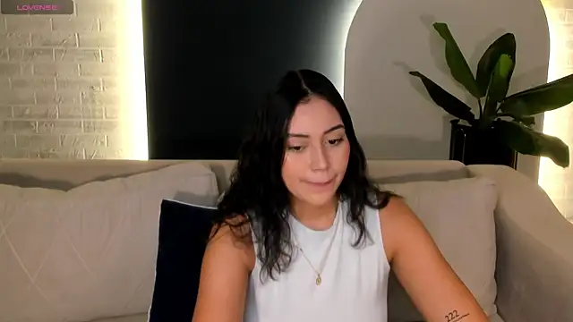 AmbarJames  online show from June 28, 12:23 pm