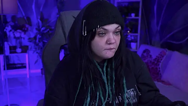 MaryHarrys online show from January 7, 11:30 pm