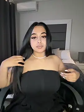 LilMisIndianx online show from October 1, 8:30 am