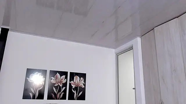 pinky f00x online show from July 21, 9:26 pm