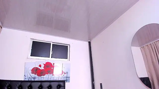pinky f00x online show from July 11, 9:59 pm