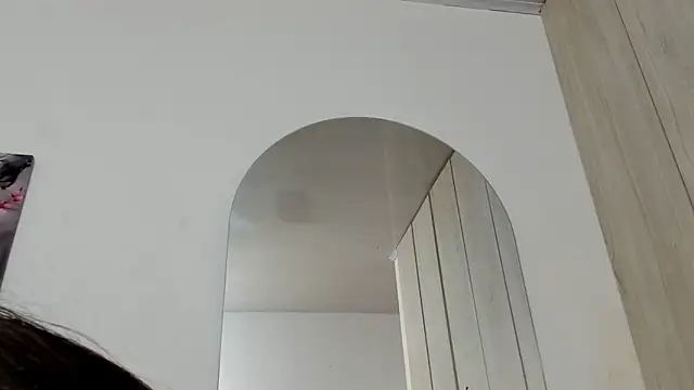 pinky f00x online show from June 19, 7:39 pm