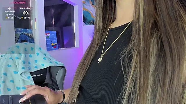 Adaara Rey online show from February 25, 8:40 pm