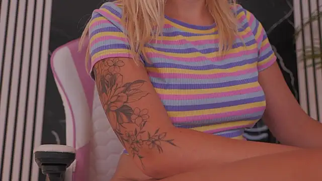 daisyblushh online show from July 25, 8:54 am