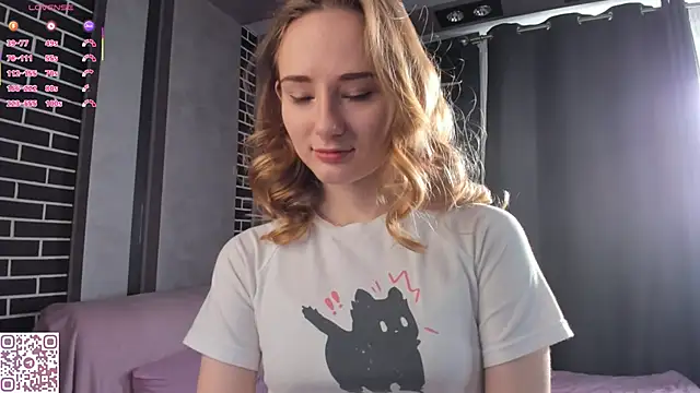 Snapshot of ElvinaRose chatting on October 2, 3:33 am ElvinaRose online show from October 2, 3:33 am