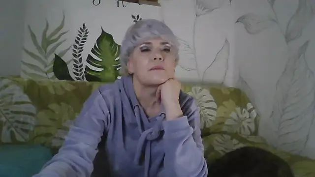 Catty Lady online show from January 8, 7:51 pm