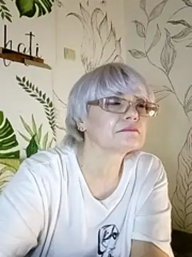 Catty Lady online show from January 31, 7:11 pm