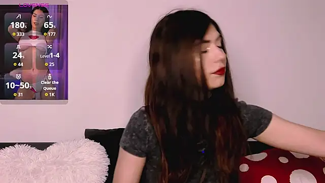 M1kaylaRaven online show from October 19, 5:31 am