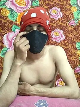 Seducing couple online show from October 14, 5:37 pm