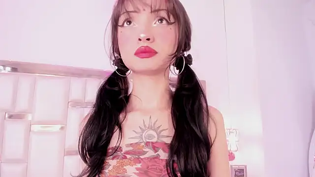 MaddieStark online show from November 13, 5:01 pm